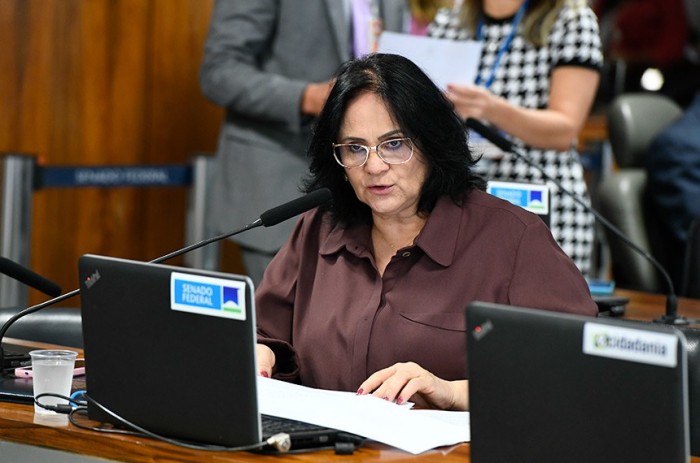 Damares apresentou emenda para que o biênio seja estabelecido nos dois anos subsequentes à publicação da lei - Foto: Roque de Sá/Agência Senado