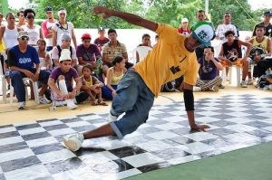 Meio de inserção social, o breaking chegou ao País na década de 1980 - (Foto: Divulgação/Sec. de Cultura do Mato Grosso)
