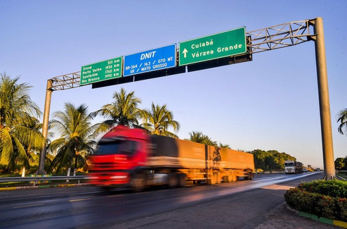 Caminhoneiros passam a ser obrigados a fazer exame toxicológico a cada dois anos e meio - Foto: Lucas Ninno/GCOM-MT