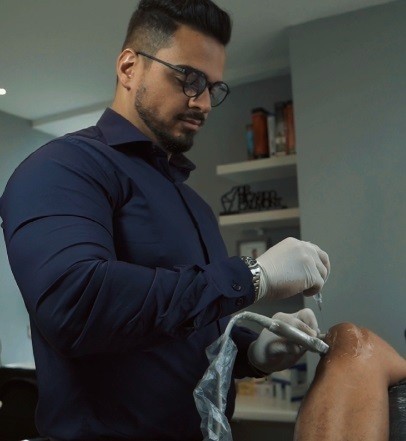 Dr. Ricardo Calmont