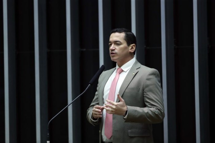 Guimarães recomendou a aprovação do projeto com ajustes - (Foto: Bruno Spada/Câmara dos Deputados)