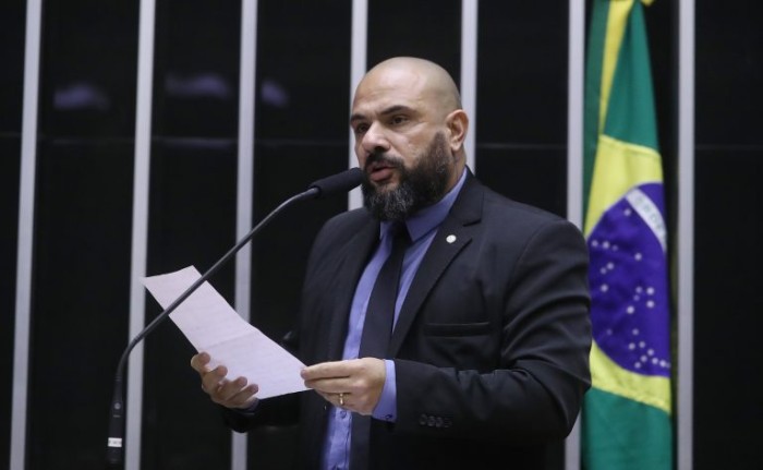 O relator da proposta, deputado Sargento Portugal - (Foto: Bruno Spada/Câmara dos Deputados)