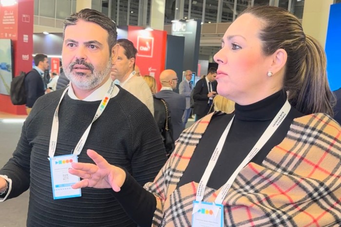 Cinthia Ribeiro juntamente com presidente da Agência de Turismo Giovani Assis marcam presença na maior feira de cidades inteligentes do mundo - Fotógrafo:Divulgação