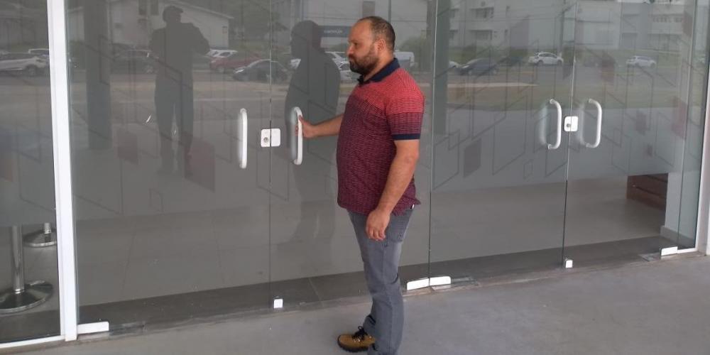 Luciano Bonilha chegou ao Centro de Eventos da UFSM às 9h. | Foto: Renato Oliveira / Especial / CP