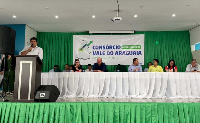 Prefeito de Marianópolis do Tocantins e presidente do Consórcio Vale do Araguaia, Isaias Dias Piagem, destaca a importância da cooperação para fortalecer os serviços de saúde na região - Foto: Aldenes Lima/Governo do Tocantins