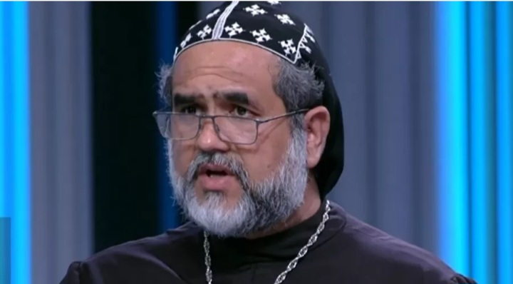 Padre Kelmon (PTB) durante debate presidencial realizado pela Globo em 2022 Imagem: Reprodução/TV Globo
