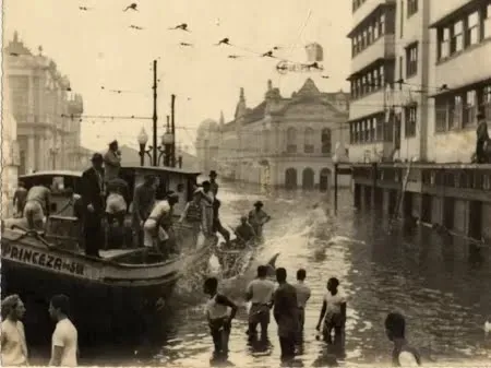 Enchente de 1941 em Porto Alegre (RS) Imagem: Reprodução / Acervo do Museu Joaquim Felizardo