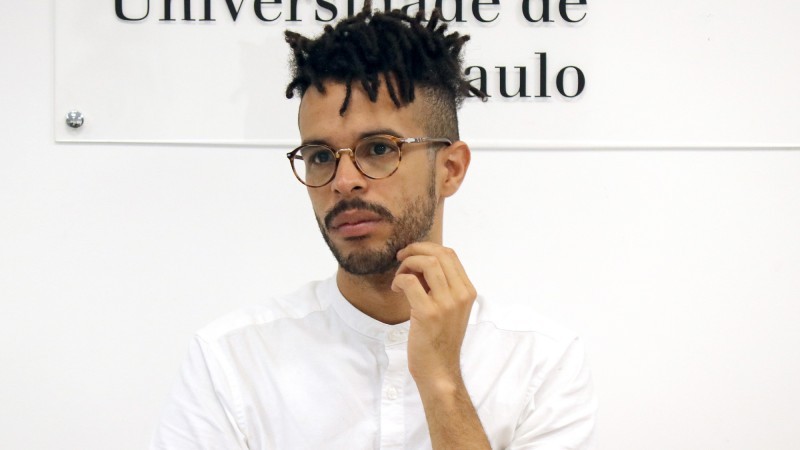 Hélio Menezes é curador de Arte Contemporânea do Centro Cultural São Paulo e Affiliated Scholar ao BrazilLab - Foto: Divulgação