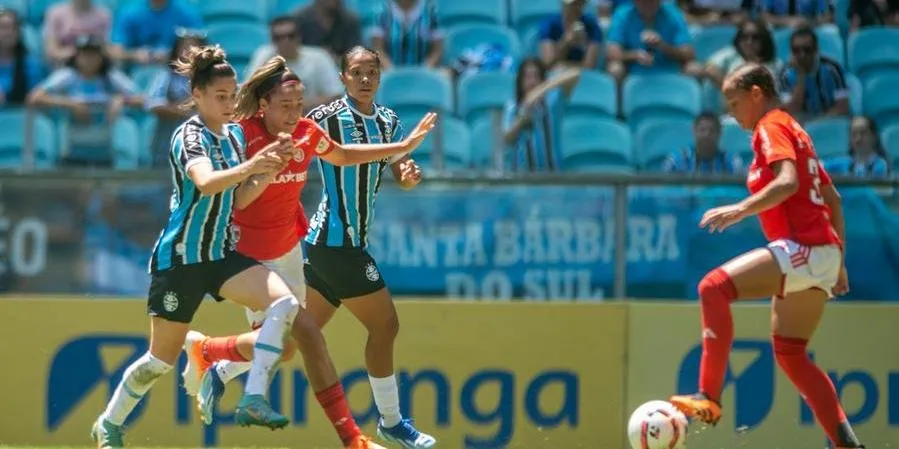 Gurias Coloradas são as atuais campeãs do torneio | Foto: Max Peixoto / FGF