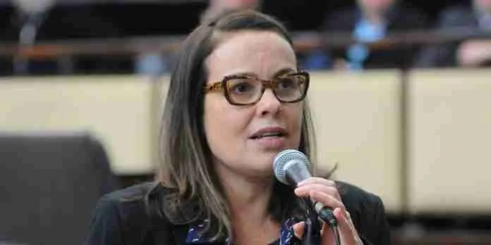 Juliana Brizola ficou em terceiro lugar na disputa à prefeitura de Porto Alegre | Foto: Celso Bender / Agência ALRS