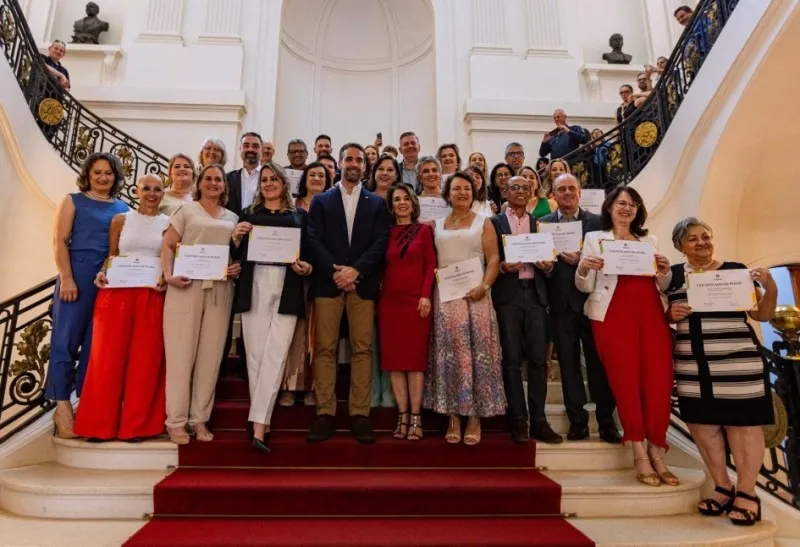 A cerimônia ocorreu no Palácio Piratini, com a presença do governador Eduardo Leite e da secretária da Educação, Raquel Teixeira - Foto: Vitor Rosa | Secom