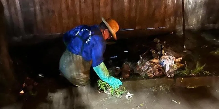 O descarte irregular de lixo causou alagamento na noite de quarta-feira | Foto: Fabiana de Lucena / Prefeitura de Caxias do Sul / CP