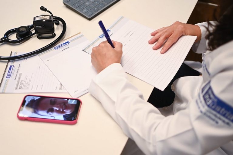Comissão de Seguridade debate regulamentação da telemedicina