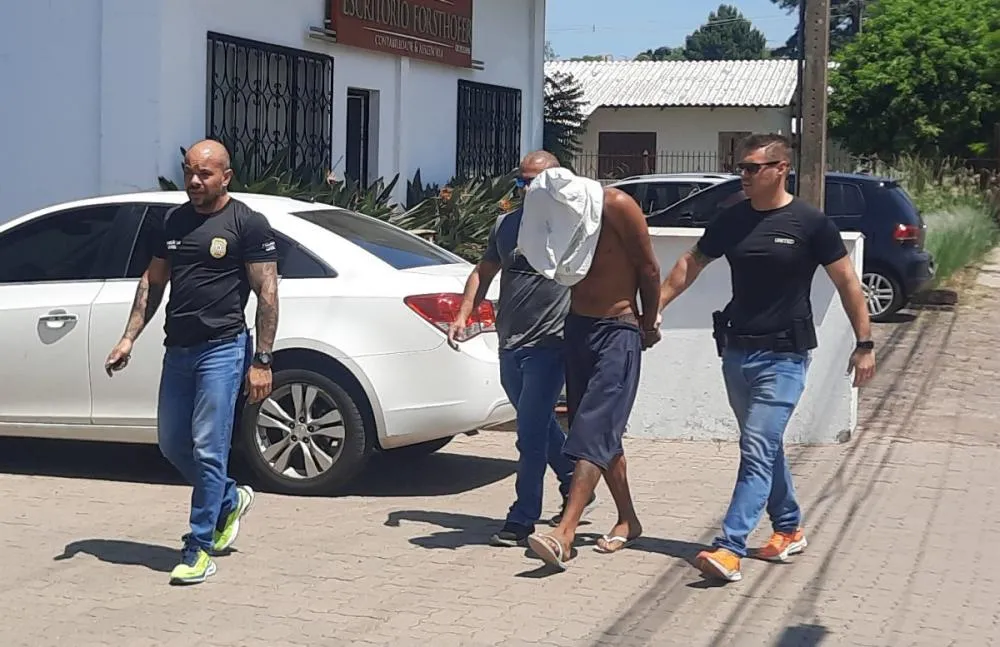 PRISÃO FOI EFETUADA NA TARDE DESTA TERÇA-FEIRA | FOTO: CRISTIANO SILV