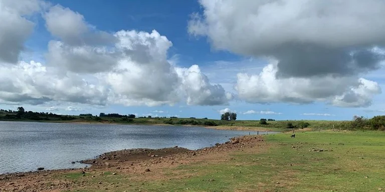 A barragem Sanga Rasa, a principal do município está 3,75m abaixo do normal | Foto: Pedro Moreira /Daeb/CP