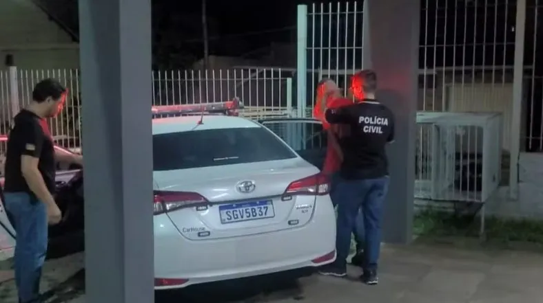 Polícia prendeu homem por tentativa de feminicídio — Foto: Polícia Civil RS/Divulgação