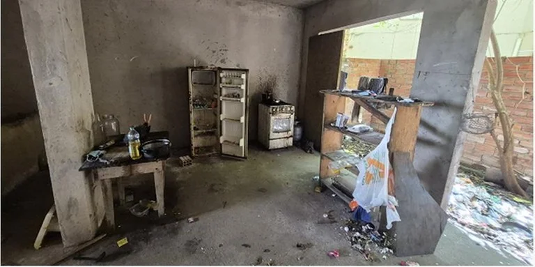 Homem vivia desde 2015 no local sem energia elétrica e sem instalações sanitárias | Foto: Divulgação / MTE / CP