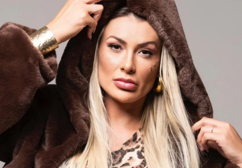 Andressa Urach foi capa da Glamour Bulgária Foto: Reprodução/Instagram @andressaurachoficial