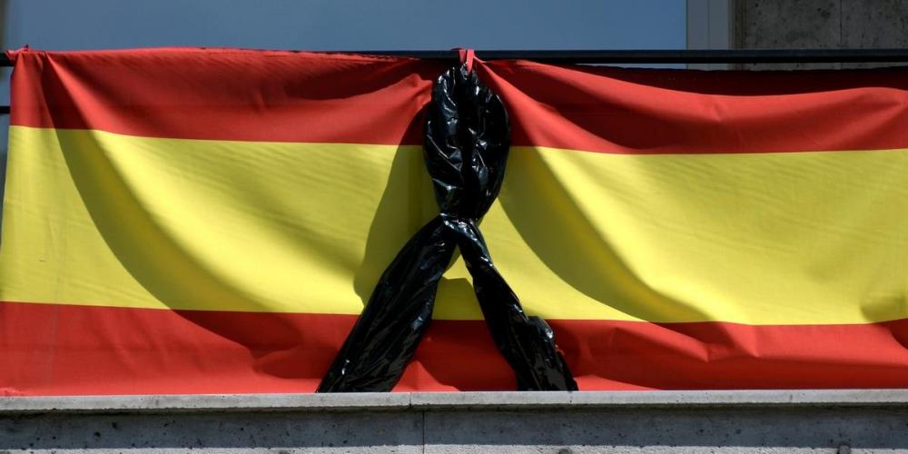 Número total de mortes é de 15.843 na Espanha | Foto: Gabriel Bouys / AFP / CP