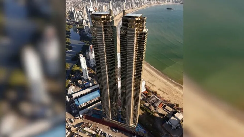Yachthouse by Pininfarina, o “prédio do Neymar”, em Balneário Camboriú, foi erguido pela sociedade Pasqualotto & GT (Foto: Divulgação)
