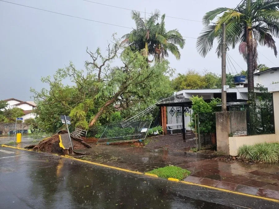 Em Sapiranga teve queda de granizo em alguns locais e um acumulado de chuva de 70,6mm em apenas1 horaFoto : Defesa Civil de Sapiranga / Divulgação / CP