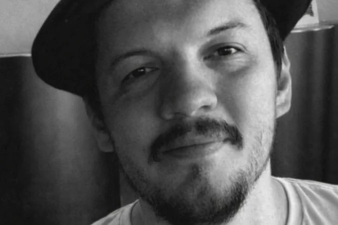 Lucas Renan Schaefer tinha 37 anos e foi vítima de um infarto; ele atuava justamente na linha de frente da cardiologia gaúcha. Reprodução / Reprodução