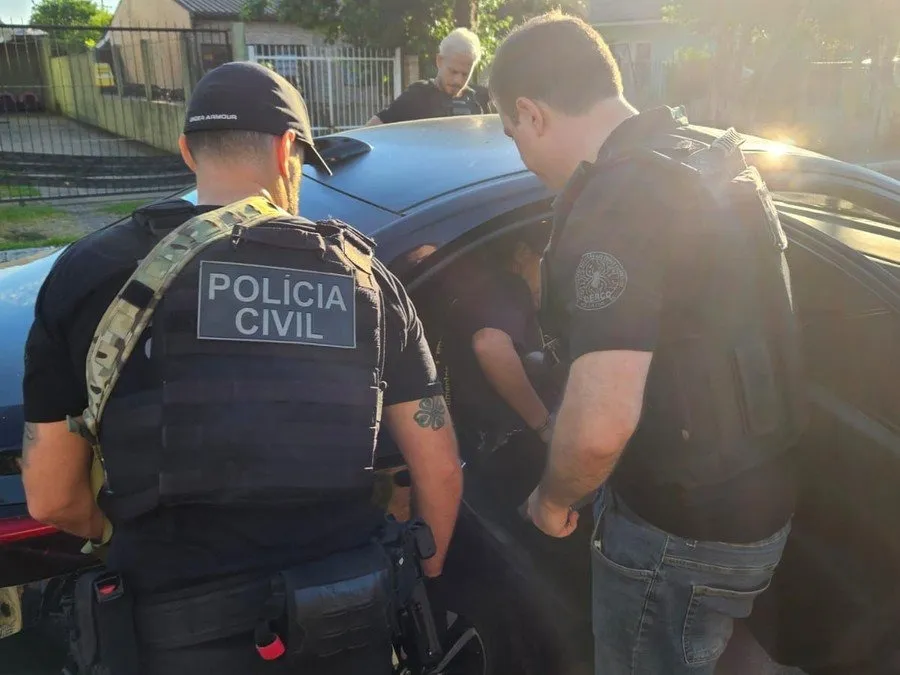 Polícia Civil faz diligências da Operação Consensuale, em Canoas e Porto Alegre Foto : PC / CP