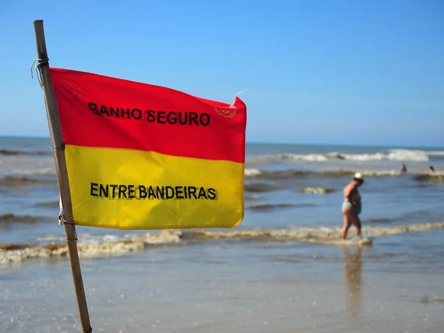 Repuxos, buracos e águas-vivas estão entre as principais ameaças à segurança no mar Foto : Fabiano do Amaral