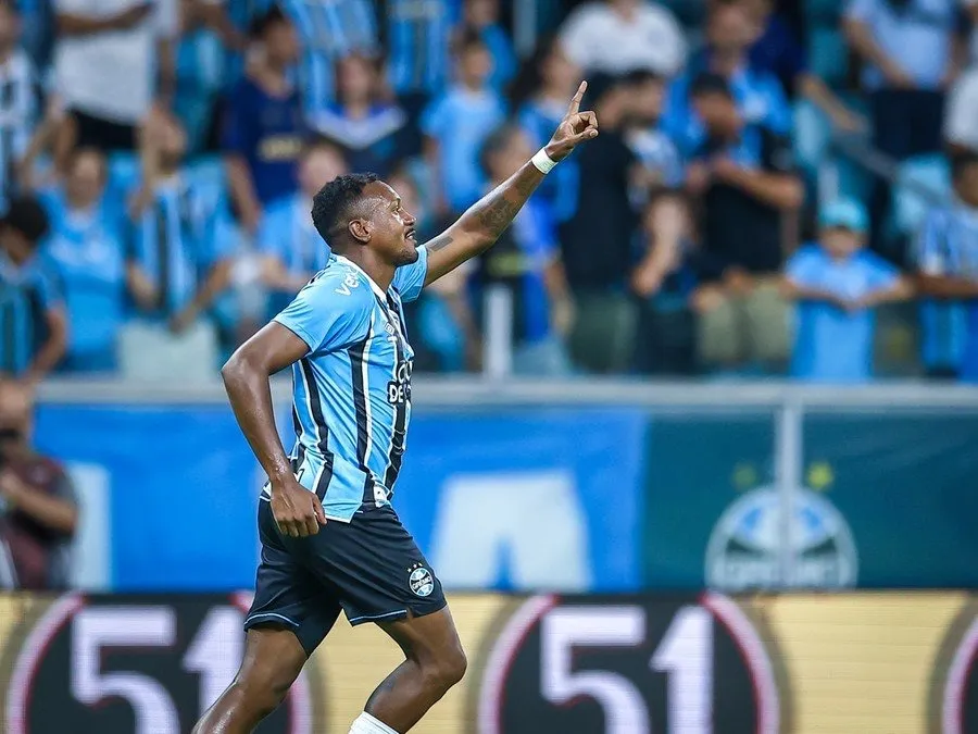 Edenilson estava no Tricolor desde abril de 2024 Foto : Lucas Uebel / Grêmio FBPA / CP