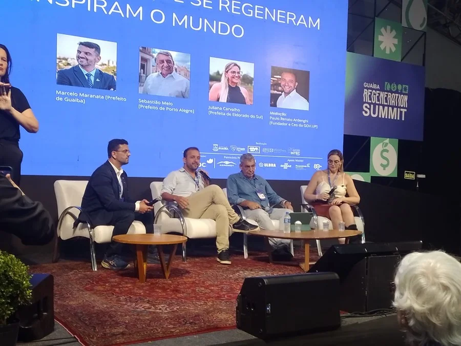 Prefeito de Guaíba, Marcelo Maranata; de Porto Alegre, Sebastião Melo e de Eldorado do Sul, Juliana Carvalho participaram do painel “Cidades que se regeneram inspiram o mundo” Foto : Leticia Pasuch / Especial / CP