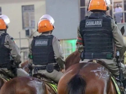 Soldado do 4º Regimento de Polícia Montada baleou assaltante em Alvorada Foto : BM / CP