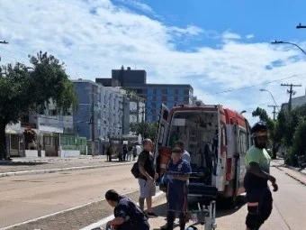 Homem morreu atropelado por ônibus no bairro Menino Deus, em Porto Alegre Foto : Geraldo Rodrigues / Especial CP
