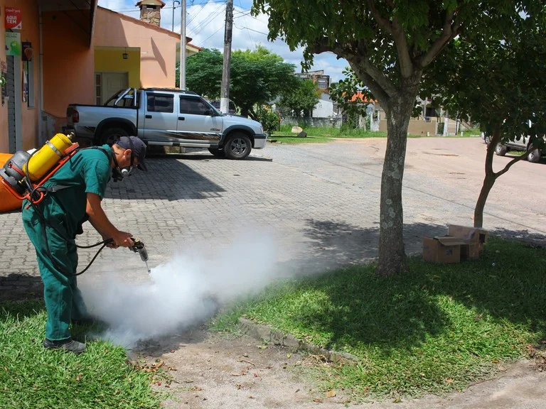 Agentes de combate a endemias trabalham na prevenção dos focos do aedes aegypti Foto : Tobias Bernardo / Prefeitura de Pelotas / CP