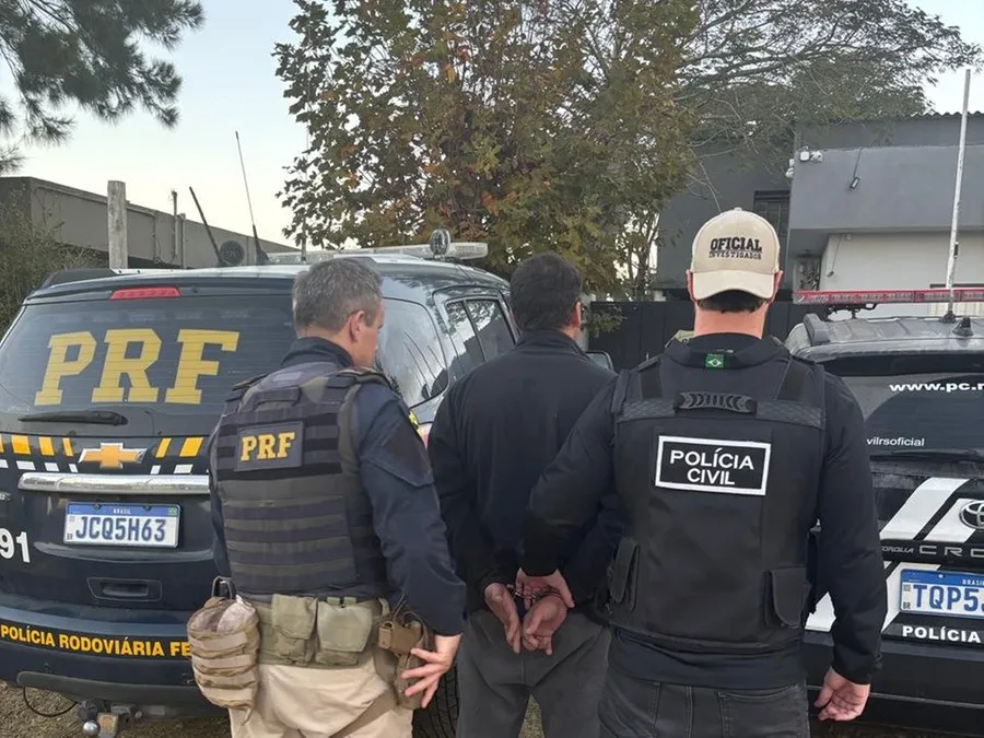 Homem foi preso em flagrante durante ação conjunta da Polícia Civil e PRF Foto : Policia Civil / CP