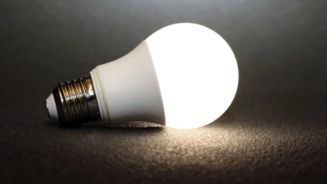 As luzes de LED estão com os dias contados (Créditos: Canva)