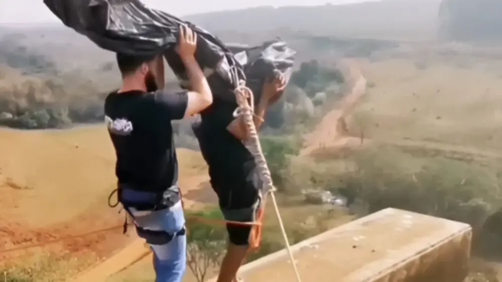 Rope jump: 'desovando' (Foto: reprodução)