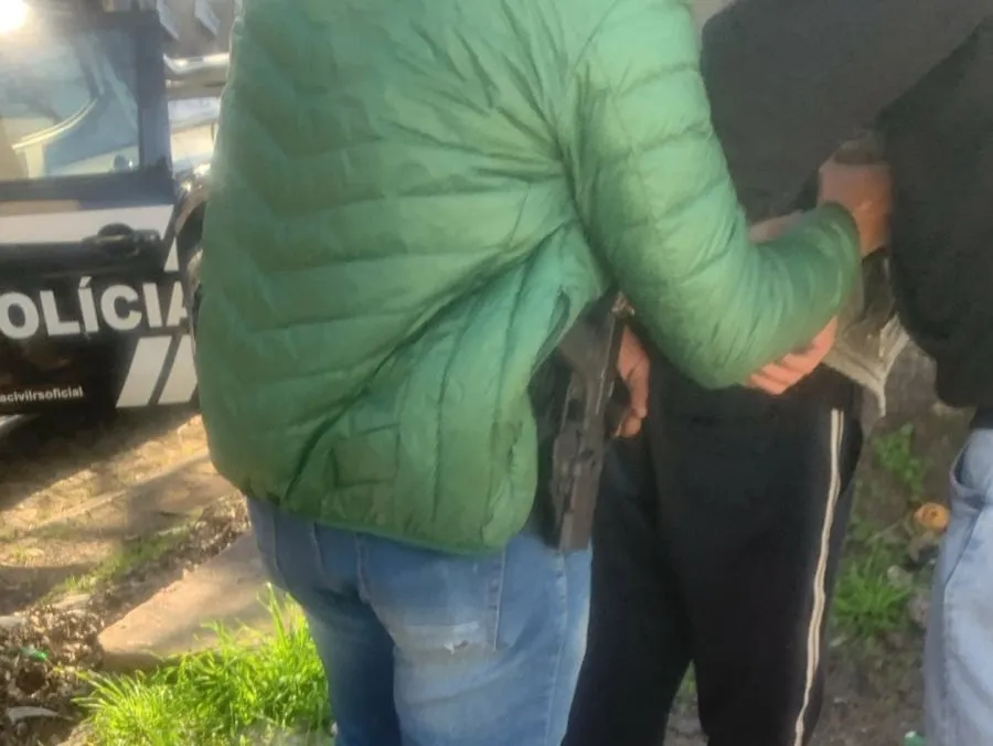 Homem foi preso em cumprimento a um mandado de prisão Foto : Polícia Civil / CP