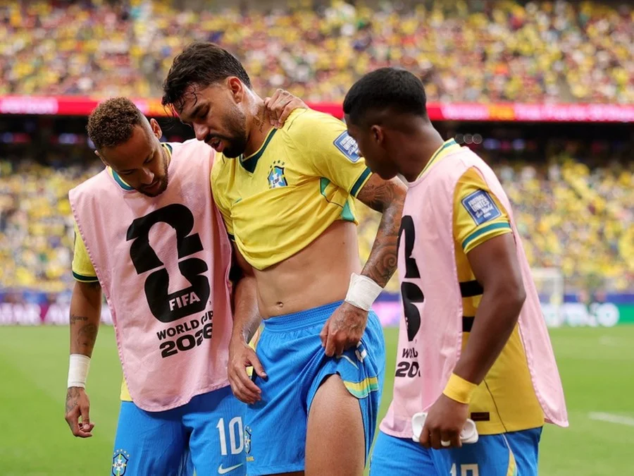 Paquetá sentiu lesão na coxa Foto : ALEX SLITZ / GETTY IMAGES NORTH AMERICA / GETTY IMAGES VIA AFP / CP