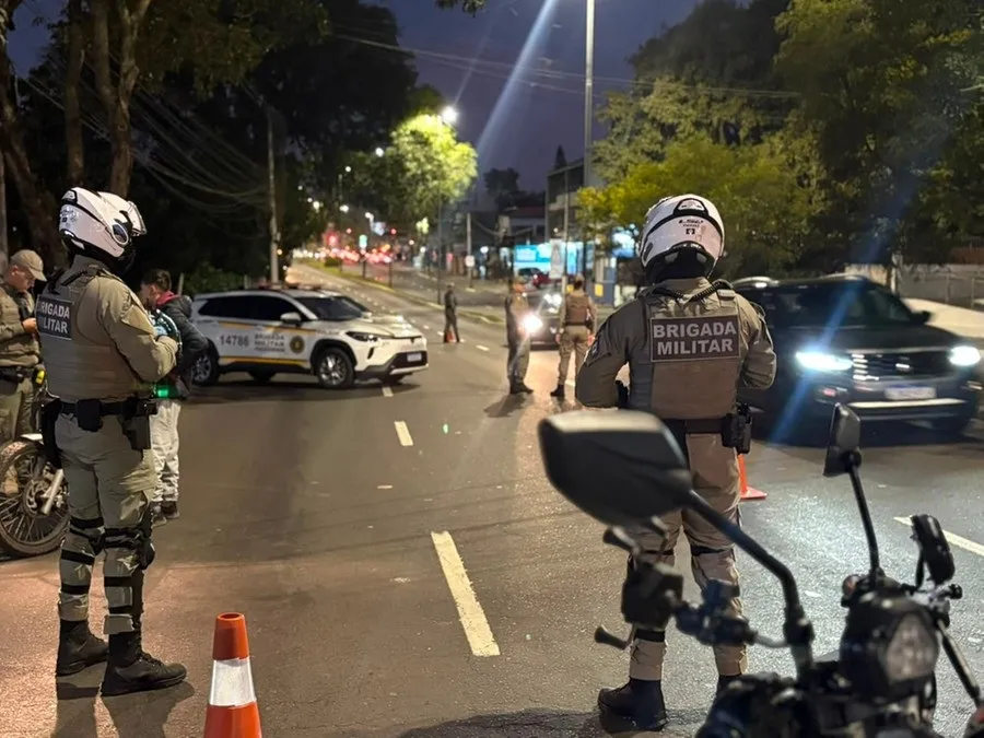Ofensiva reuniu efetivos do 1º, 11º e 20º Batalhões de Polícia Militar, além de equipes de Força Tática e da Rondas Ostensivas com Apoio de Motocicletas (Rocam) Foto : BM / CP