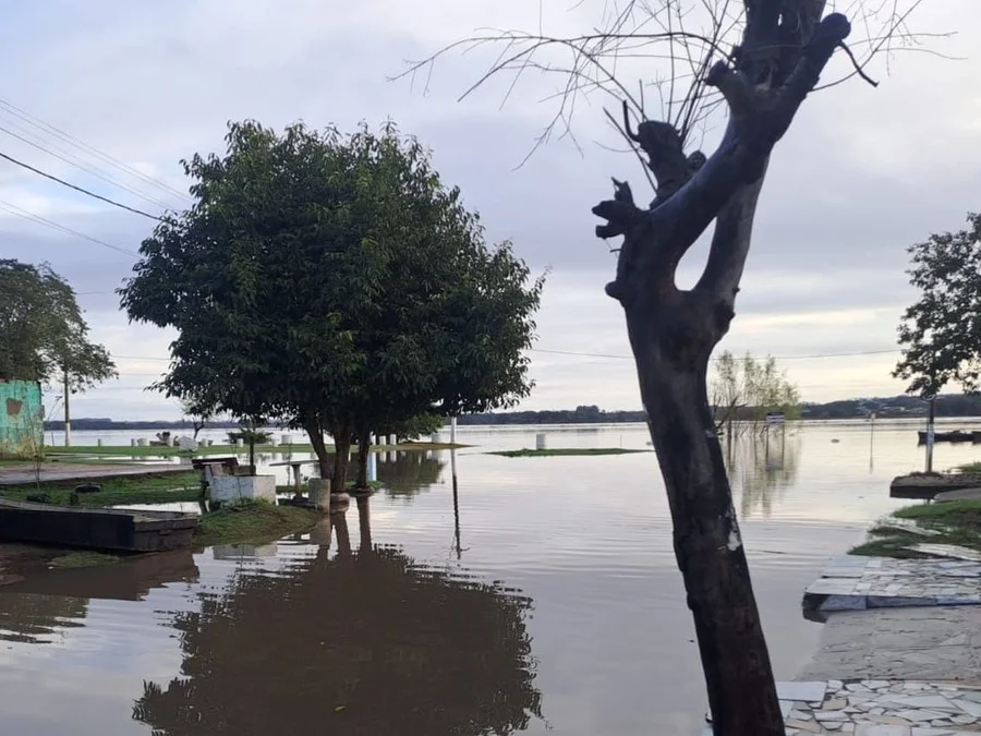 Água avançou no bairro Cidades Baixa, mas o Rio Branco, Santa Isabel e Passo da Cruz seguem sendo monitorados Foto : Defesa Civil de São Jerônimo / Divulgação / CP