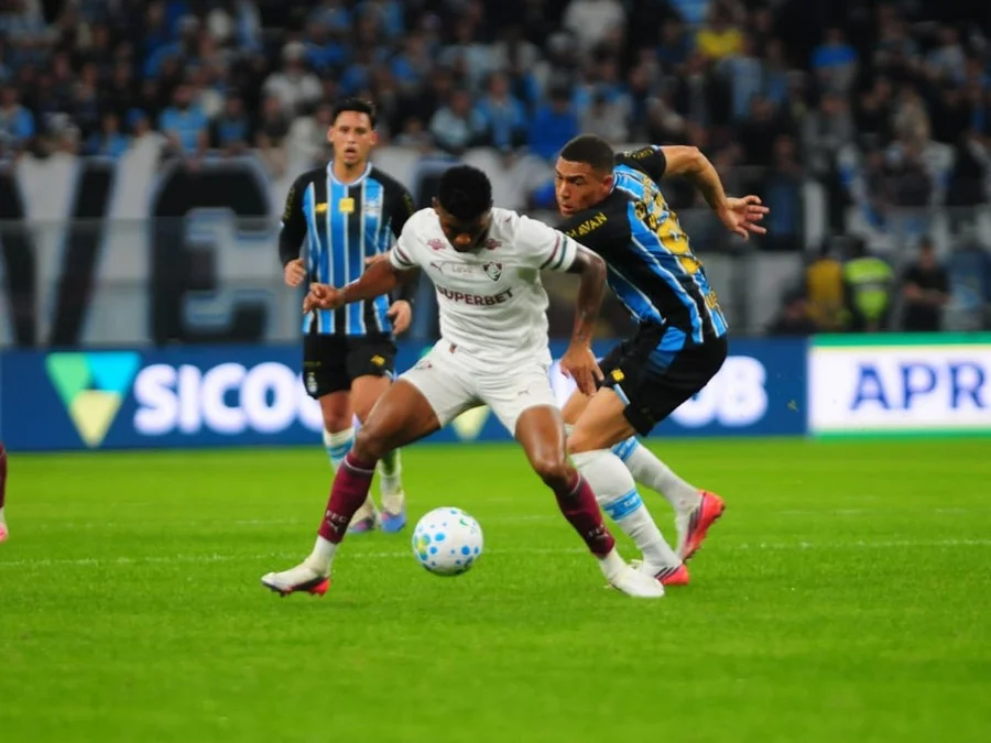 Grêmio empatou com o Fluminense por 1 a 1, na Arena Foto : Mauro Schaefer
