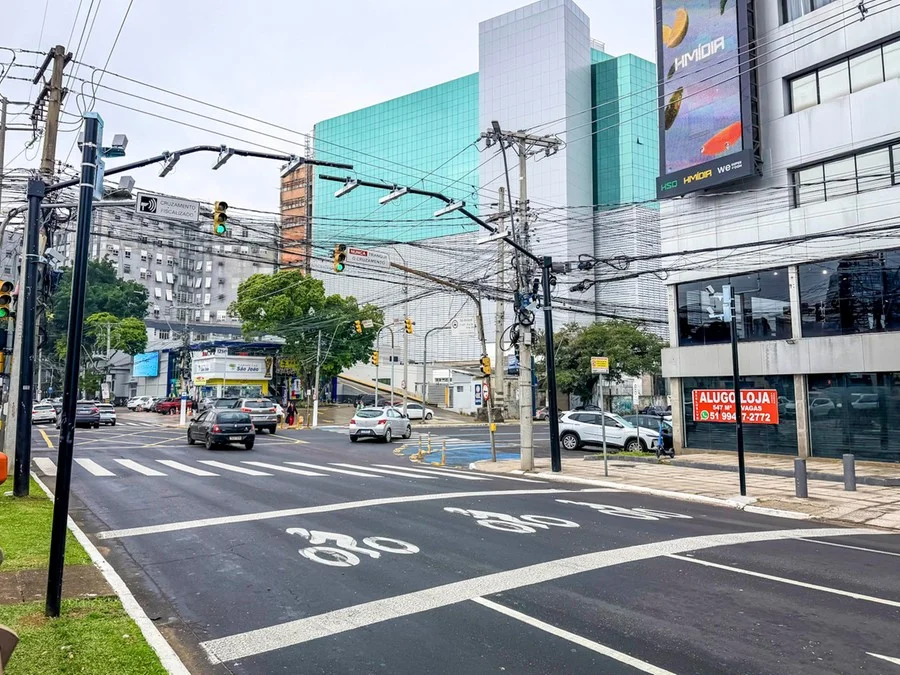 Porto Alegre expande fiscalização eletrônica em três novos cruzamentos a partir desta segunda-feira