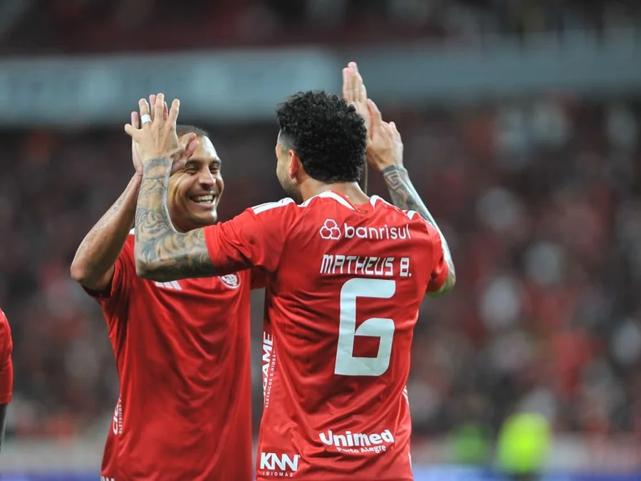 Alan Patrick e Matheus Bahia marcaram os gols do Inter Foto : Mauro Schaefer