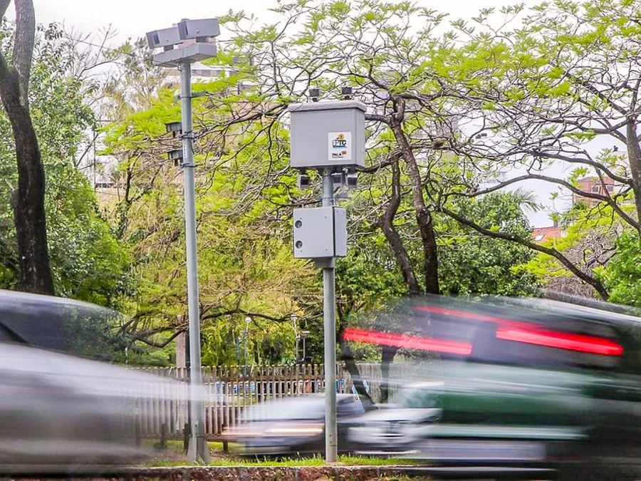 Ferramenta é sincronizada pela Procempa, para gerar alertas automáticos quando uma pessoa cadastrada é identificada Foto : Joel Vargas / PMPA / CP