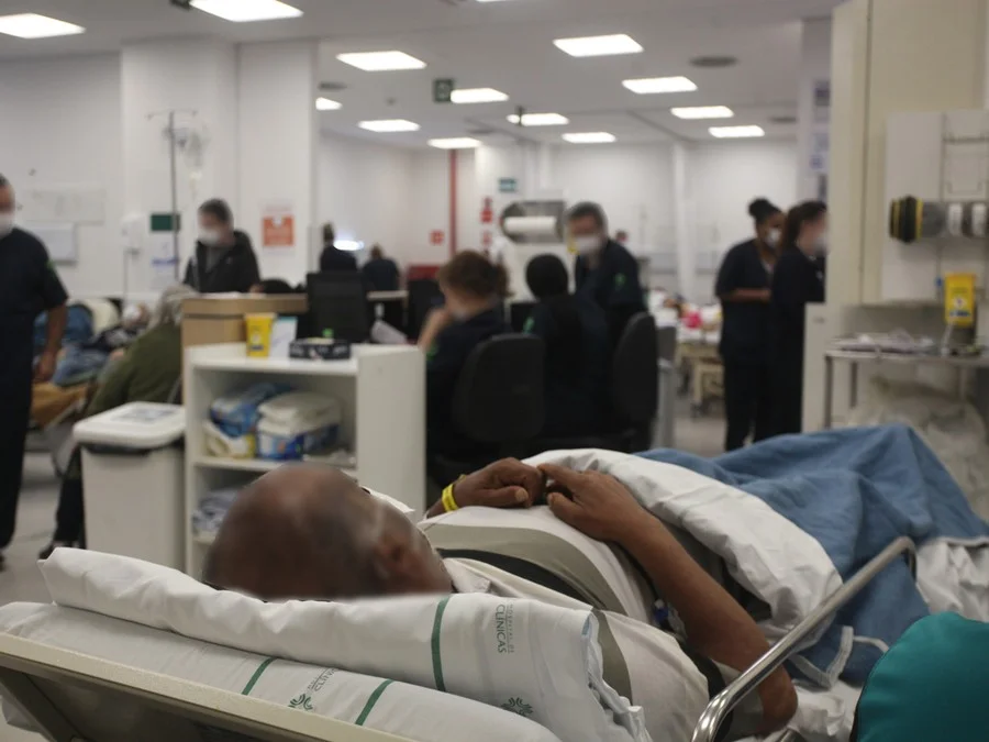 Nesta semana, o Hospital de Clínicas entrou em restrição máxima por 24 horas Foto : Mauro Schaefer