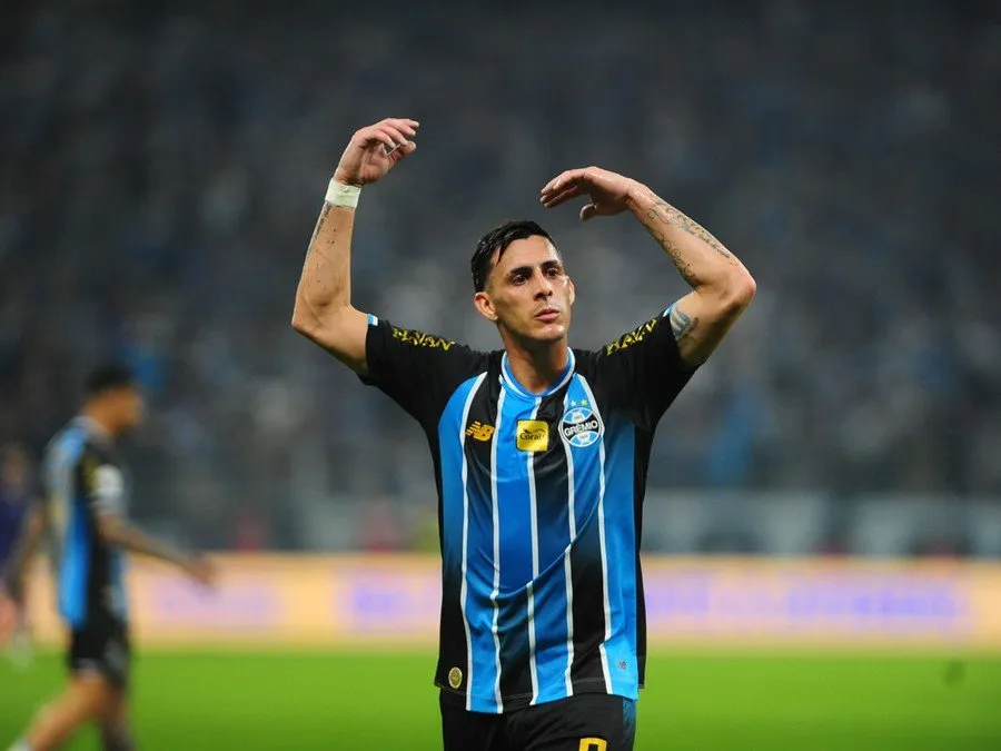 Pavón marcou o gol de falta na classificação na Copa do Brasil, contra o Mirassol Foto : Fabiano do Amaral