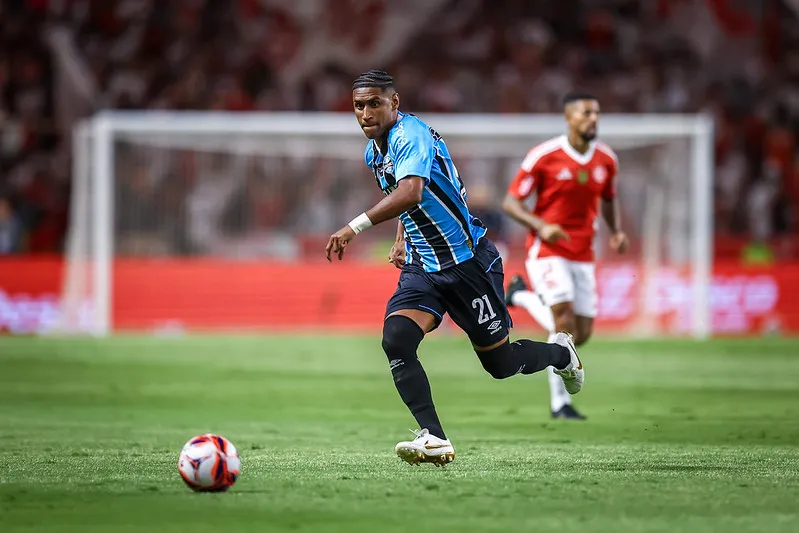 As dúvidas de Castro no Grêmio para o Gre-Nal