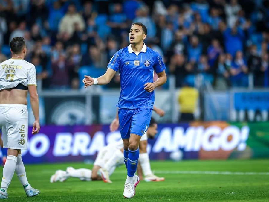 Confira as notas dos jogadores do Grêmio na vitória sobre a Chapecoense pelo Brasileirão