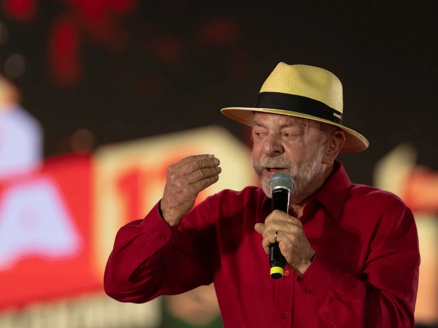 Lula convida empresários e banqueiros para jantar após Flávio se reunir com executivos