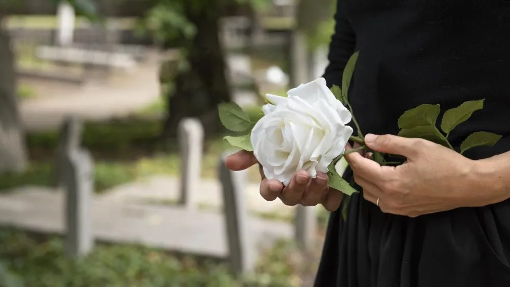Plano funerário: o que alguns planos podem cobrir e você nem faz ideia